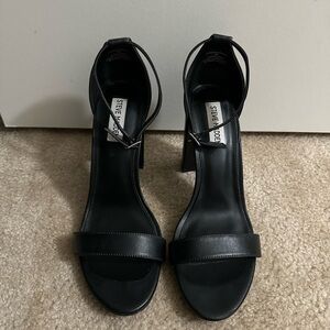Steve Madden Classic Black Heel